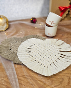 Caixa de Natal - 2 Chávenas de Café e 2 Bases em Macramé